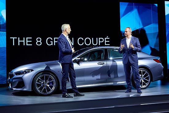 Bernd Döpke (Leiter Niederlassung München), Sebastian Mackensen (BMW, Leitung Vertrieb) Eröffnung BMW Airport Service am Flughafen München, 28. Juni 2019, ©Foto: People Picture/Jens Hartmann für BMW